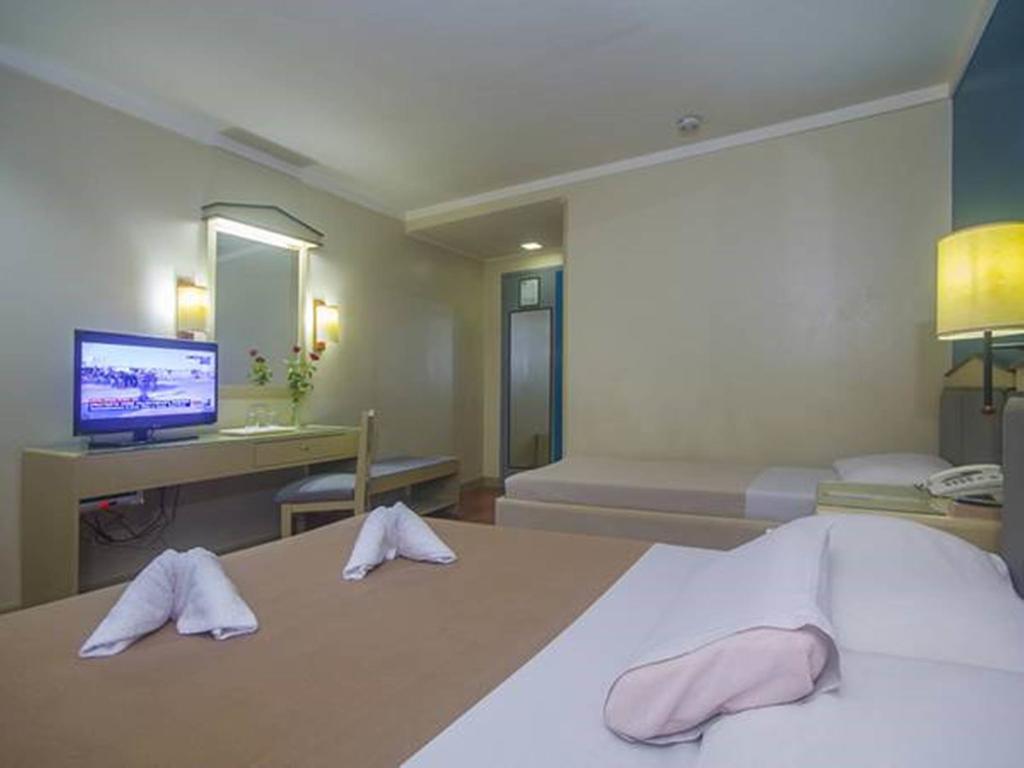 นิว ดอว์น เพนชั่นเน เฮ้าส์ Hotel คากายันเดโอโร ภายนอก รูปภาพ
