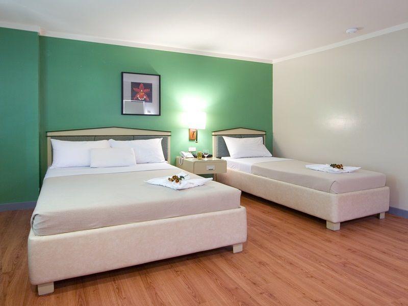 นิว ดอว์น เพนชั่นเน เฮ้าส์ Hotel คากายันเดโอโร ภายนอก รูปภาพ