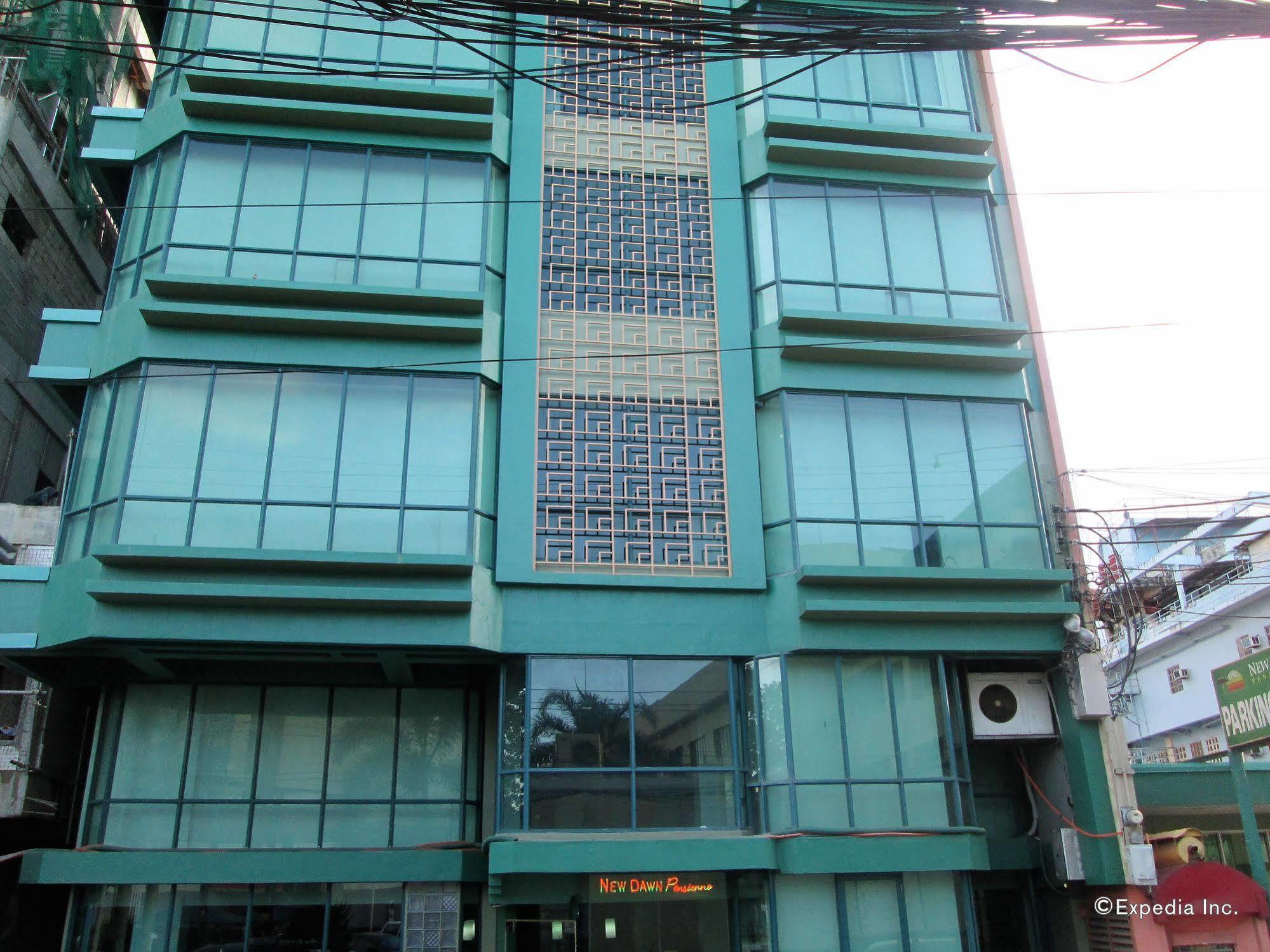 นิว ดอว์น เพนชั่นเน เฮ้าส์ Hotel คากายันเดโอโร ภายนอก รูปภาพ