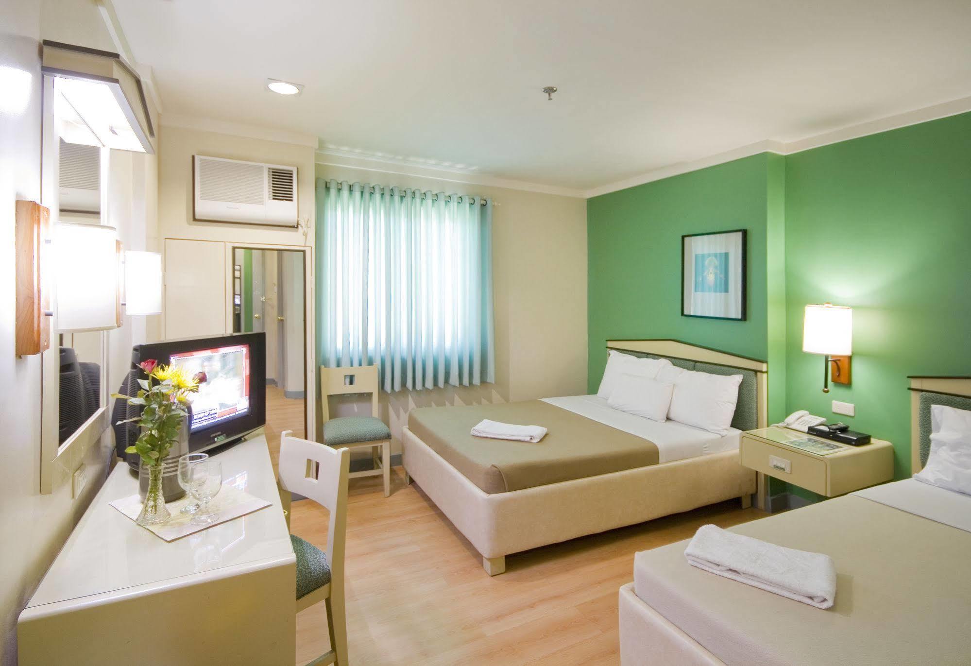 นิว ดอว์น เพนชั่นเน เฮ้าส์ Hotel คากายันเดโอโร ภายนอก รูปภาพ